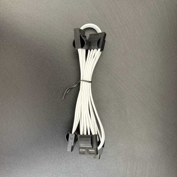 Corsair Type 4 (tinka type 3) Baltas MOLEX kabelis su 4 jungtimis (Orginalus) - Image 2