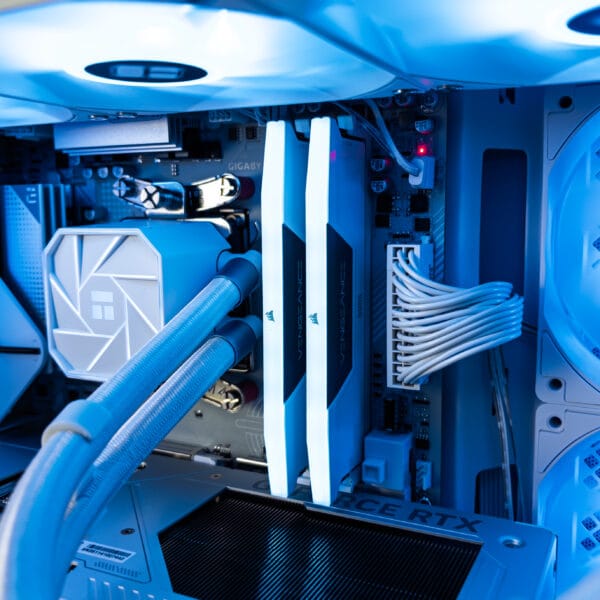 Stacionarus žaidimų-darbo kompiuteris Ryzen 5 9600X B850M WiFi 32GB DDR5 1TB SSD RTX 5070 12GB (P780) - Image 5