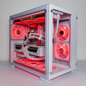 (P800) Stacionarus žaidimų-darbo kompiuteris Ryzen 7 7800X3D B850 WiFi 32GB DDR5 2TB NVMe SSD RX 9070 XT 16GB