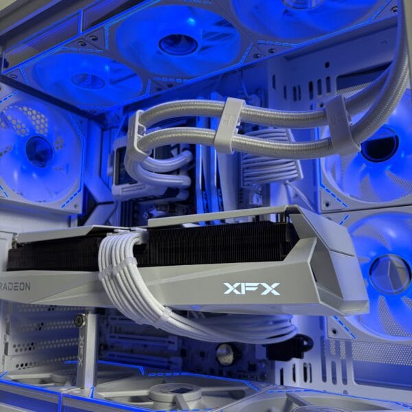 RX 9070 XT 16GB Stacionarus žaidimų-darbo kompiuteris Ryzen 7 7800X3D B850 WiFi 32GB DDR5 2TB NVMe SSD RX 9070 XT 16GB (P800) - Image 2