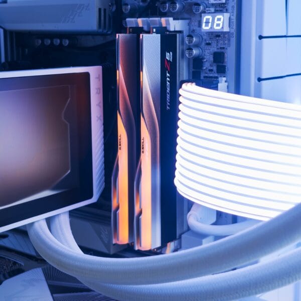 IDG_20250906_141647_747 Stacionarus žaidimų-darbo kompiuteris Ryzen 9 9950X3D X870E WIFI7 64GB DDR5 2TB NVMe SSD RTX 5090 32GB (P816) - Image 4