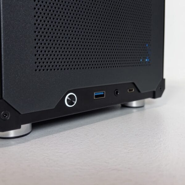 (P985) Kompaktiškas (MINI) stacionarus žaidimų-darbo kompiuteris Ryzen 7 8700F A620 WiFi 32GB DDR5 1TB NVME RTX 5060 8GB - Image 4